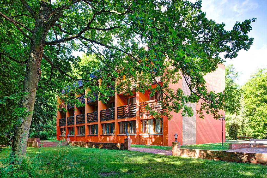 Jagdschloss Waldsee Hotel&Ferienpark Buitenkant foto